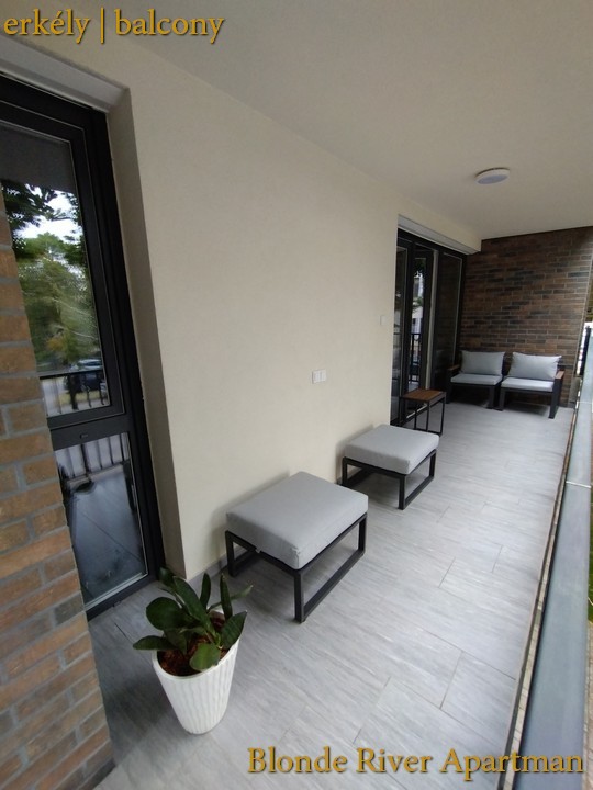 Blonde River Kálvária Apartment - Balcony