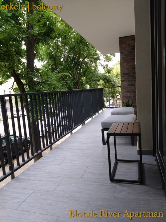Blonde River Kálvária Apartment - Balcony