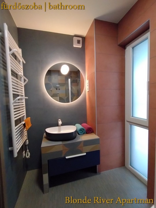 Blonde River Kálvária Apartment - Bathroom