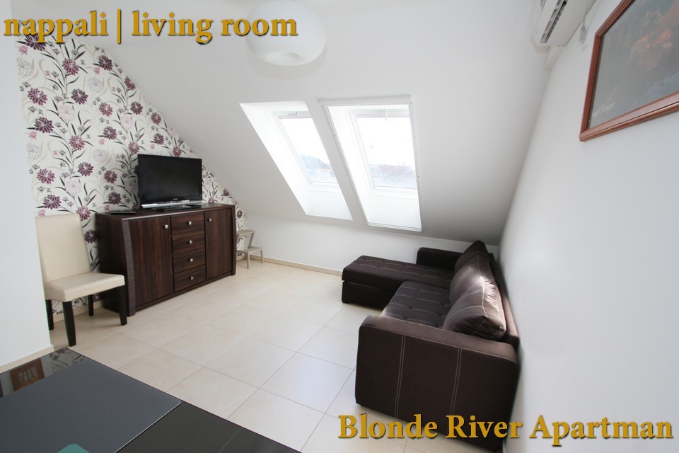 Blonde River Sőtér Apartment - Living room Blonde River Sőtér Apartment - Living room